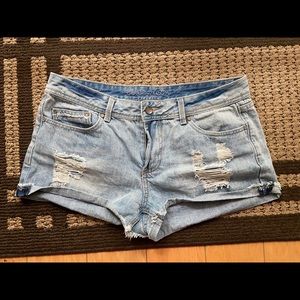 Light wash distressed denim shorts